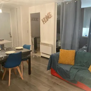 https://le-studio-sur-la-neste-dans-le-centre-darreau.midi-pyreneeshotels.com